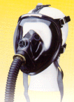 Celotvárová maska CA - 6 Ochrana dýchacích ciest pre rizikové pracoviská. Sférický zorník pre širšie zorné pole, ochranný faktor vyšší ako 2000. Dodáva sa s gumovou hadicou.